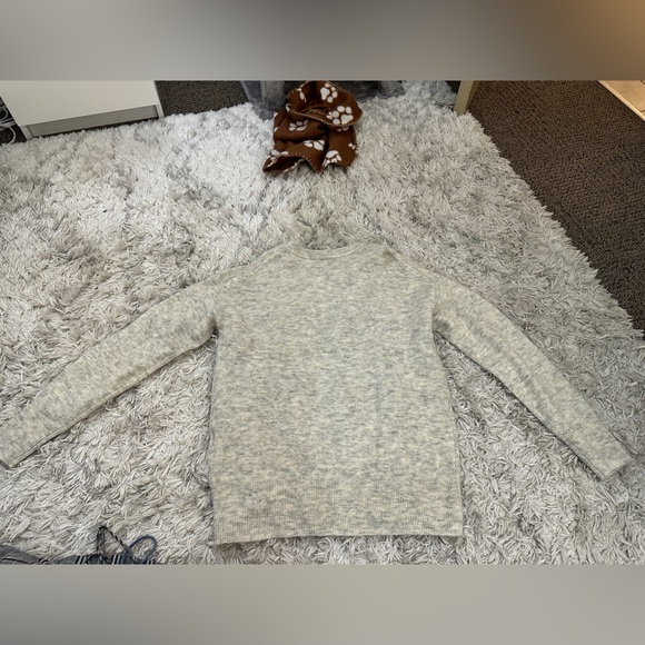 Cashmere Crewneck - Picture 1 of 4